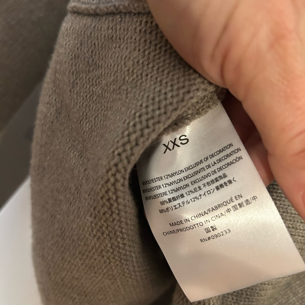 NWT Essentials Fear of God Hoodie Sweater - Picture 3 of 8